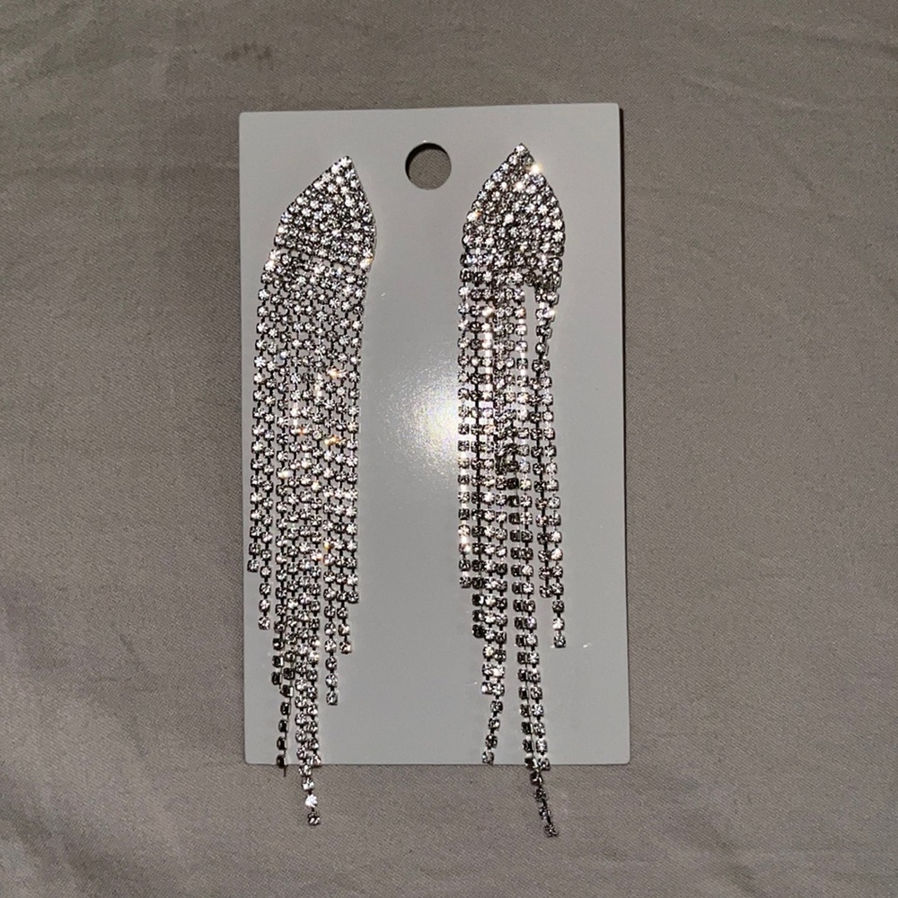 H&M dangle Rhinestone earrings NWT